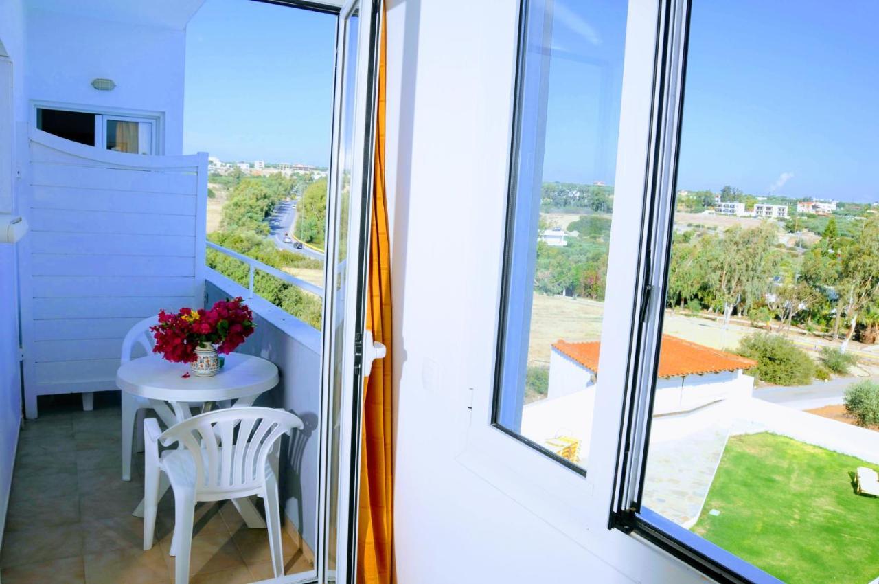 Mastorakis Hotel And Studios Херсонисос Екстериор снимка
