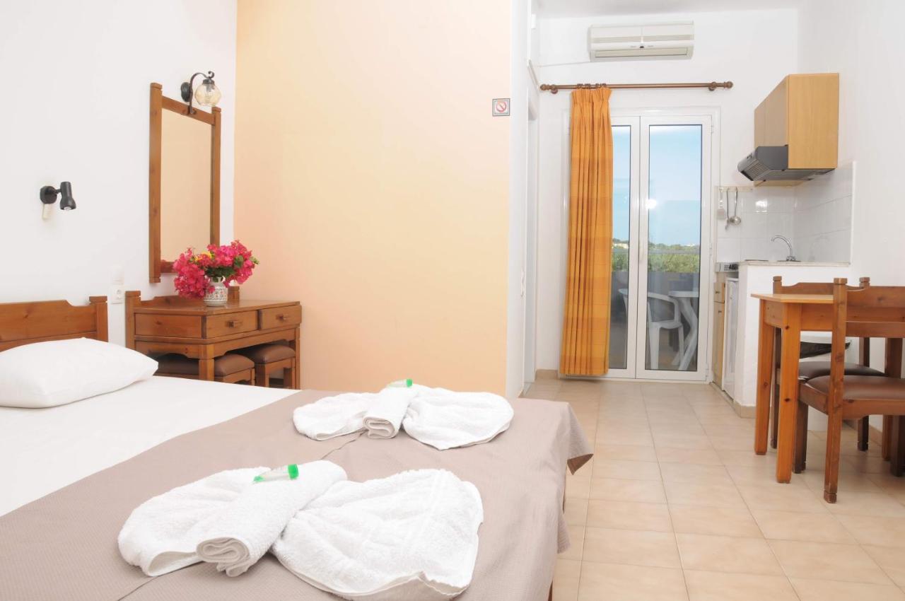Mastorakis Hotel And Studios Херсонисос Екстериор снимка