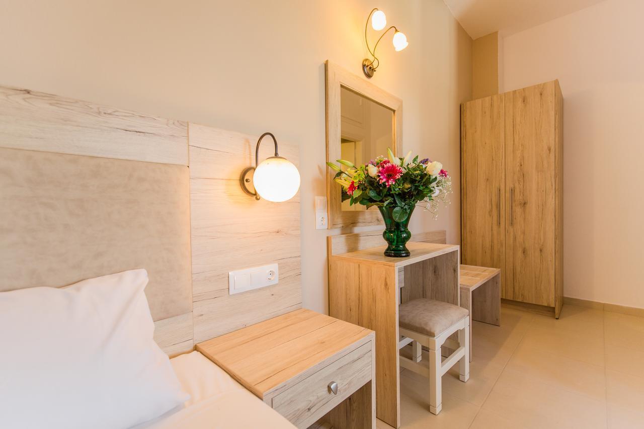 Mastorakis Hotel And Studios Херсонисос Екстериор снимка
