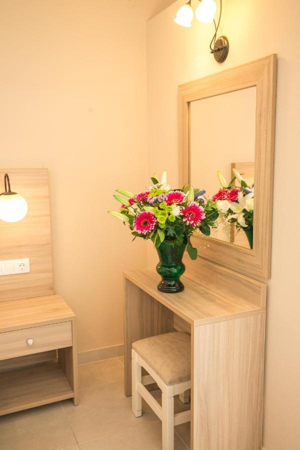 Mastorakis Hotel And Studios Херсонисос Екстериор снимка
